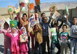 توزیع ۲۶ هزار و ۷۲۷ جلد کتاب کمک آموزشی در مناطق محروم لرستان