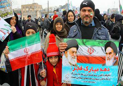 حضور در راهپیمایی علیرغم معلولیت + فیلم