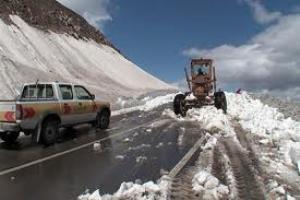 مسدود شدن مسیرهای روستاهای دهدز به دلیل بارش برف