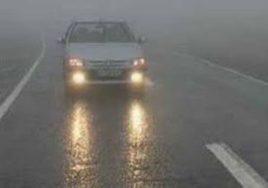 بارش باران موجب کندی تردد خودرو‌ها در خرم آباد