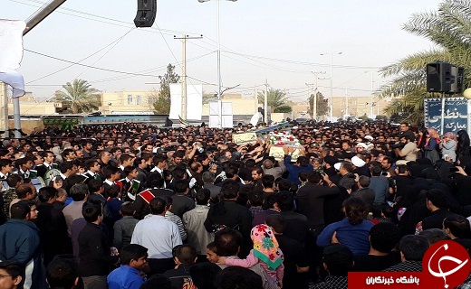 خاکسپاری پیکر دو شهید گمنام در مبارکه بافق