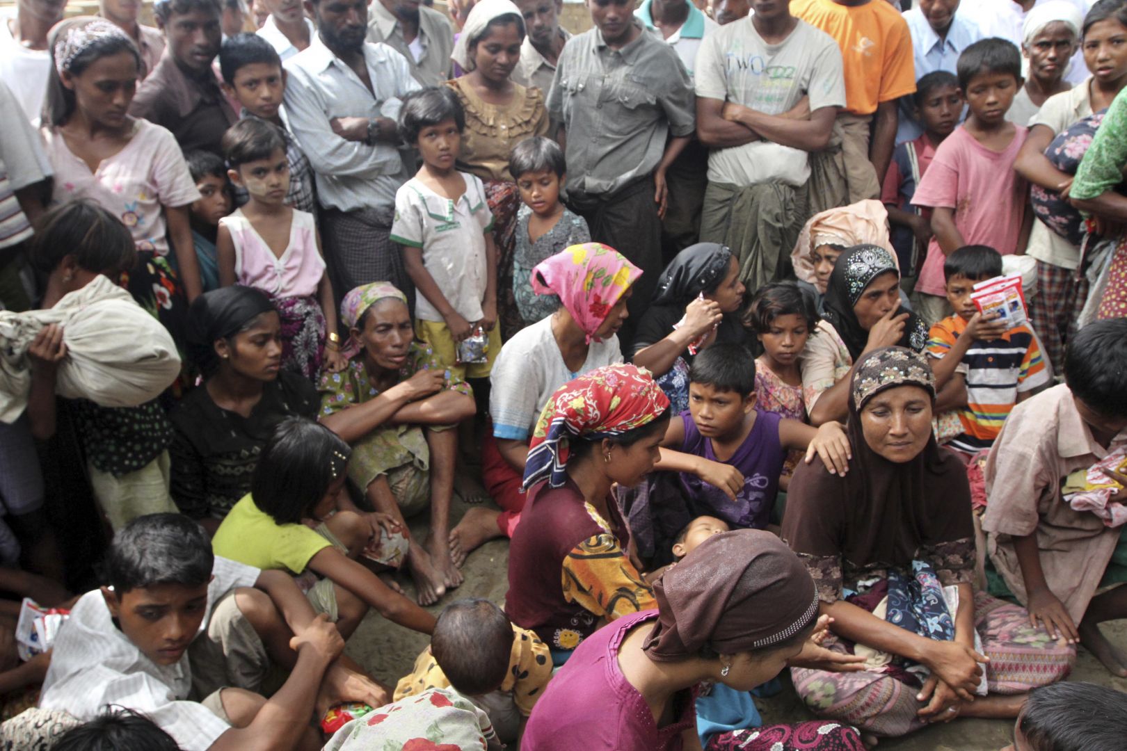 بازدید سفیر حسن نیت سازمان ملل از اردوگاه آوارگان روهینگیا میانمار