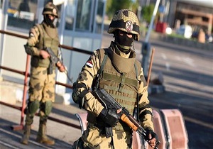 ارتش مصر ۱۶ تروریست را در صحرای سینا کشت