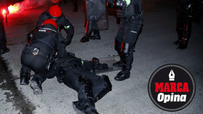 مرگ پلیس ضد شورش اسپانیا به خاطر درگیری هواداران فوتبال