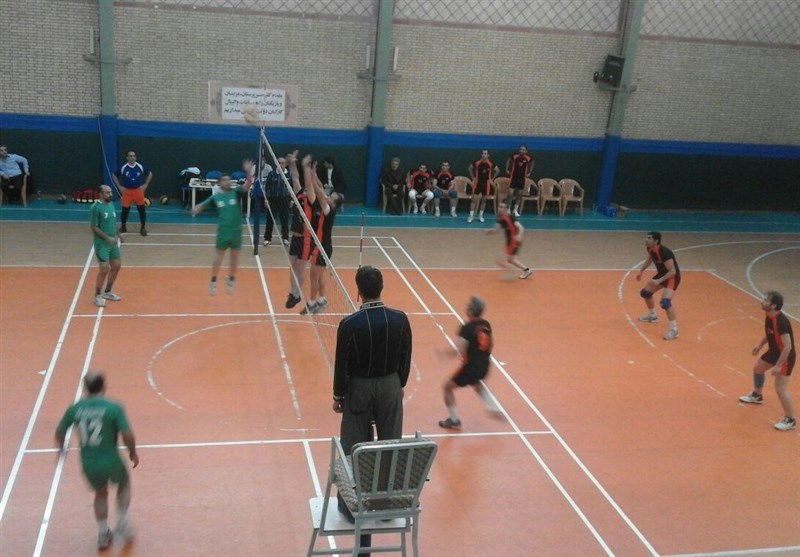رقابت‌های والیبال کارکنان دولت در مشهد آغاز شد