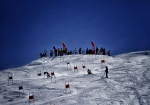 درخشش اسکی باز فارس در مسابقات شهرنشینان کشور