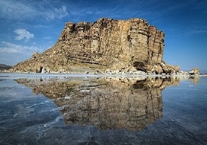 دریاچه ارومیه تا سال ۱۴۰۲ به تراز اکولوژیک می رسد
