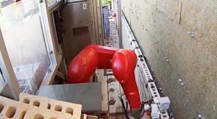 این ربات ها در سریعترین زمان برای شما دیوار می سازند+ فیلم