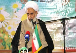 پاسداران از ارزش های نظام مقدس جمهوری اسلامی ایران حفاظت می کنند