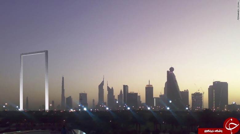 یک آسمانخراش با ظاهری عجیب در دبی