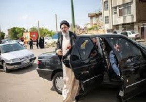 حجت‌الاسلام رئیسی از خانه کُرد سنندج بازدید کرد