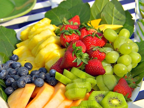 با میوه‌های تابستانی چربی های اضافی را آب کنید/ آب هندوانه؛ مکمل لاغری!