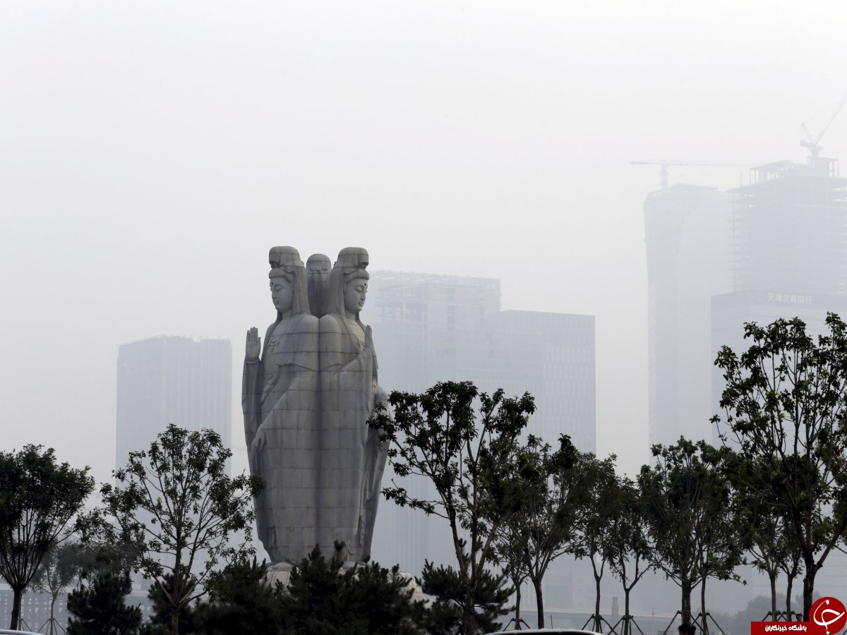 ساخت مجسمه های غول آسا در چین +تصاویر