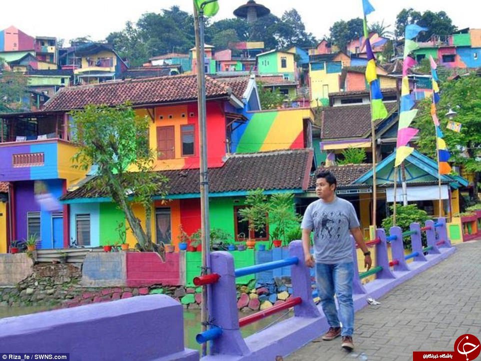 تصاویر دیدنی از دهکده رنگین کمان در اندونزی
