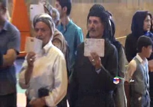 حضور پرشور مردم شهرستان‌های استان کردستان پای صندوق‌های رای + فیلم