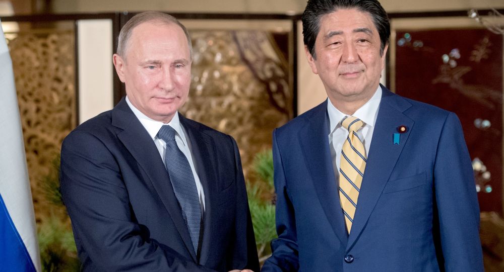 ژاپن گفتگوی شینزو آبه و پوتین را موفقیت‌آمیز توصیف کرد