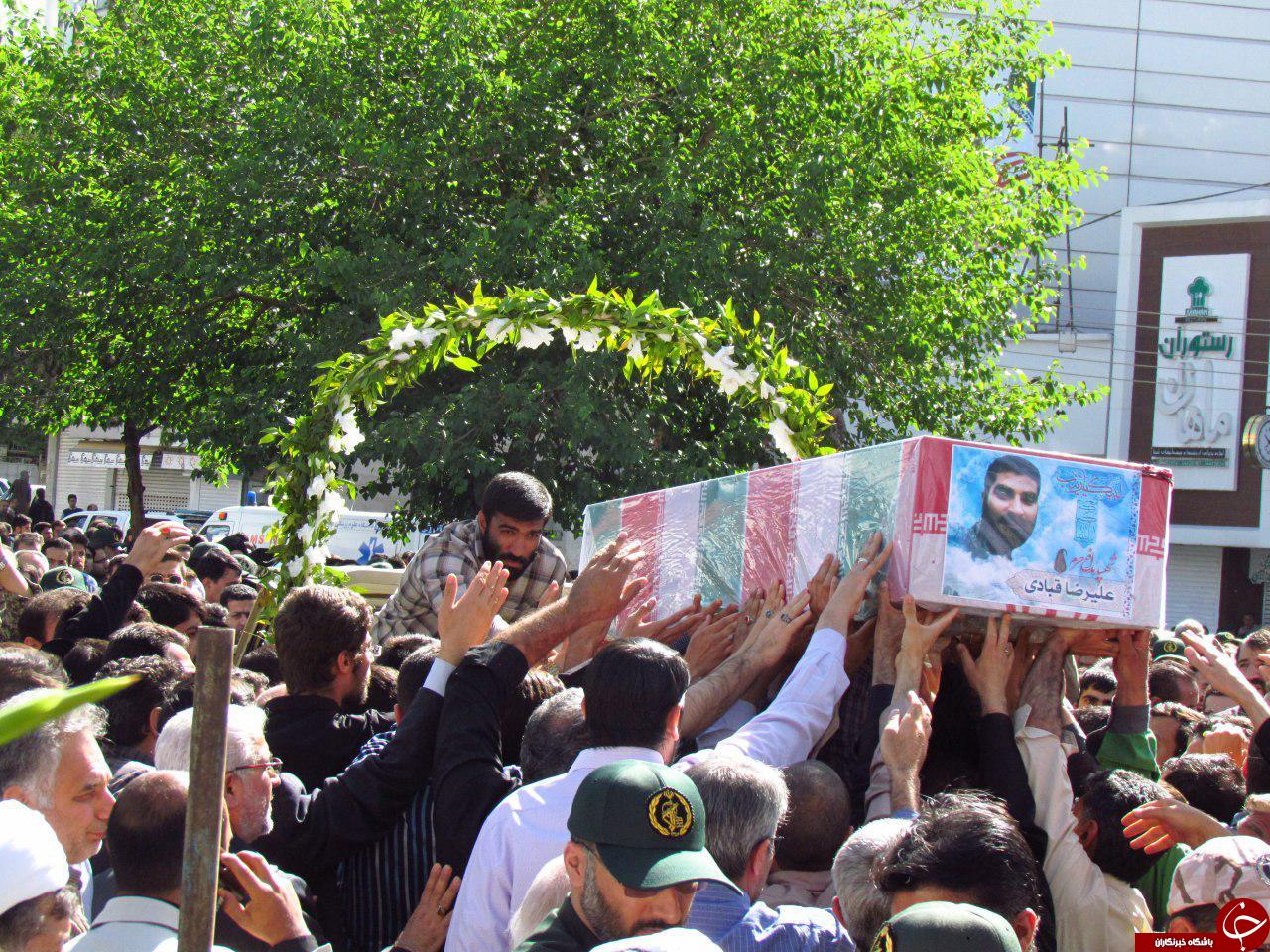 وداع آخر با شهید مدافع حرم علیرضا قبادی در گوهردشت + تصاویر