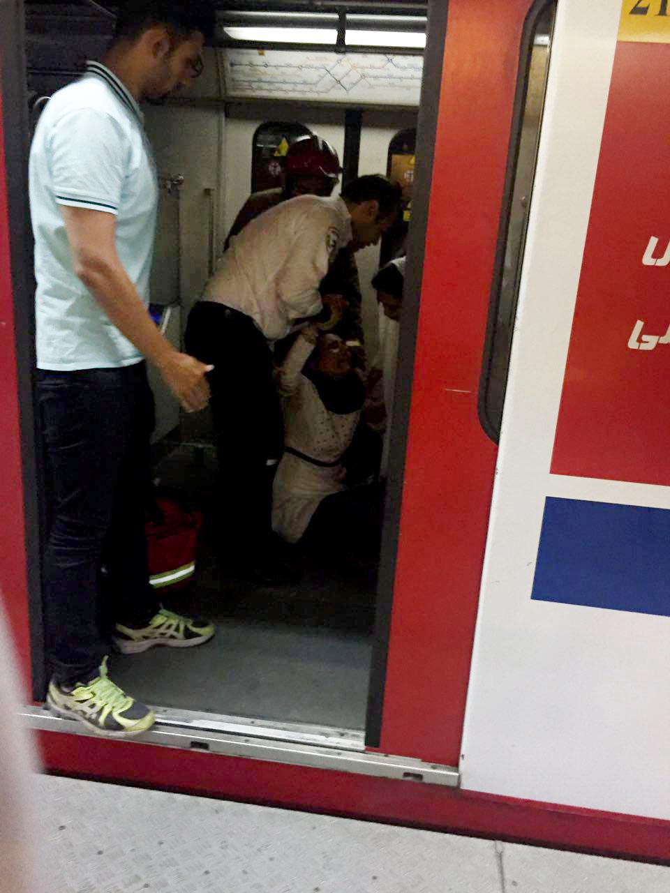 تصادف شدید 2 قطار مترو تهران در ایستگاه طرشت/تردد قطارها در خط 2 مترو تعطیل شد