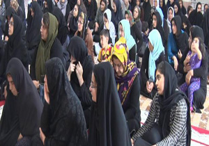 تجلیل از خانواده های شهدای زن در مهاباد