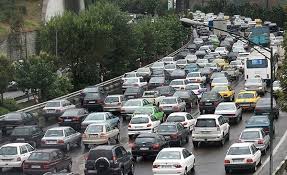ترافیک در آزادراه کرج – تهران و کرج- قزوین نیمه سنگین است