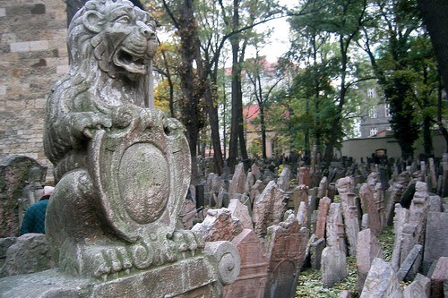 وحشتناک‌ترین قبرستان‌‌های دنیا ! +عکس