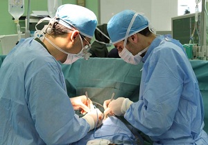انجام  2 هزار عمل جراحی هرماه در بیمارستان امام خمینی (ره)