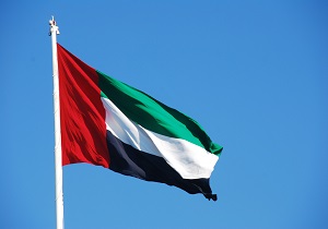 امارات به خرید گاز از قطر ادامه می‌دهد