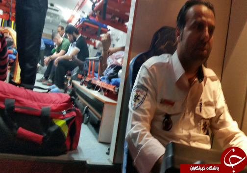 9 مصدوم در تصادف یک دستگاه  اتوبوس با کاميون +تصاویر