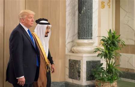 امیر قطر با رئیس جمهور آمریکا تلفنی گفتگو کرد
