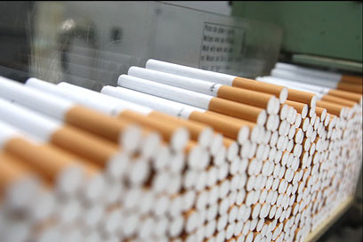 توزیع سیگار بدون مجوز قاچاق محسوب می شود/لزوم داشتن پروانه خرده فروشی محصولات دخانی