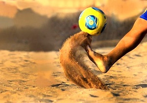 آغاز مسابقات فوتبال ساحلی امید‌های کشور در روز رقابت اردکانی‌ها و استراحت گلسا