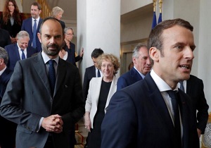 افزایش رضایتمندی مردم فرانسه از عملکرد امانوئل مکرون و نخست وزیر این کشور