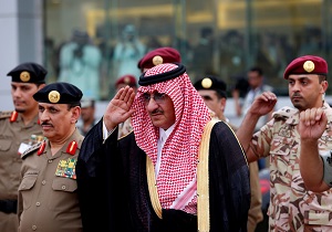 نیویورک تایمز: ولیعهد برکنار شده عربستان سعودی در حصر خانگی به سر می‌برد