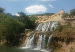 آبشار "گریت" از جاذبه‌های گردشگری خرم‌آباد + فیلم