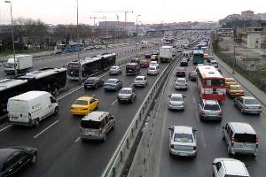 حجم بالایی ترافیک در محورهای "استان زنجان"