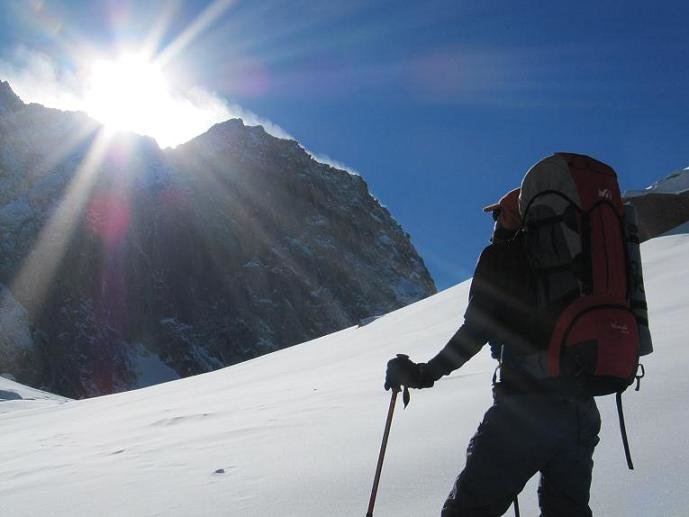 صعود کوهنورد نوجوان مهابادی بر قله لنین