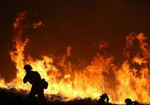 آتش‌سوزی گسترده در جنوب فرانسه 10 هزار نفر را وادار به ترک خانه‌هایشان کرد