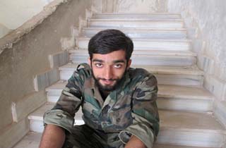تصاویر دیدنی از دوران سربازی شهید حججی