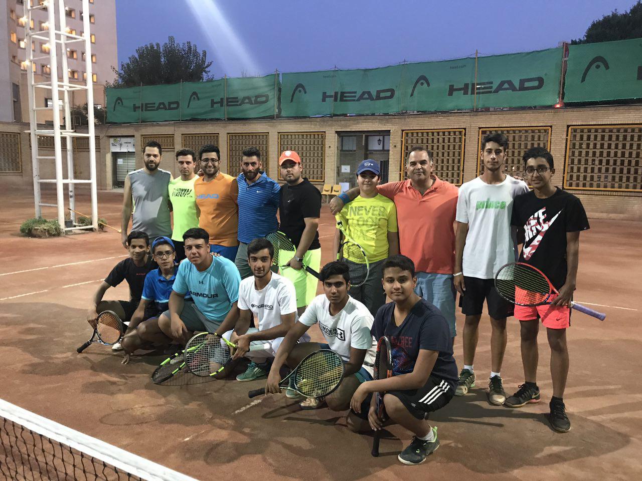 برگزاری رقابت های آدینه تنیس در کرمان