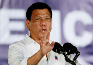 رئیس‌جمهور فیلیپین، دیکتاتور پیشین این کشور را قهرمان خواند!