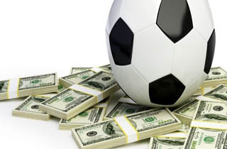 کدام باشگاه فوتبال به بازیکنانش حقوق زیادی می دهد؟