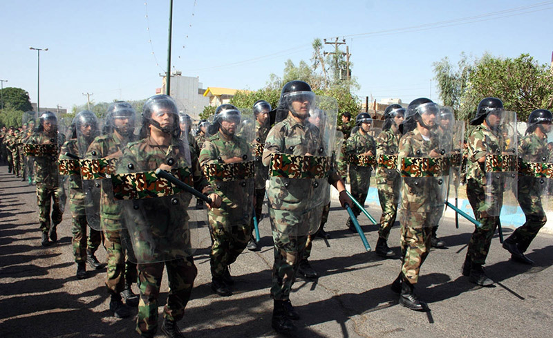 برگزاری رژه نیروهای مسلح در شوش