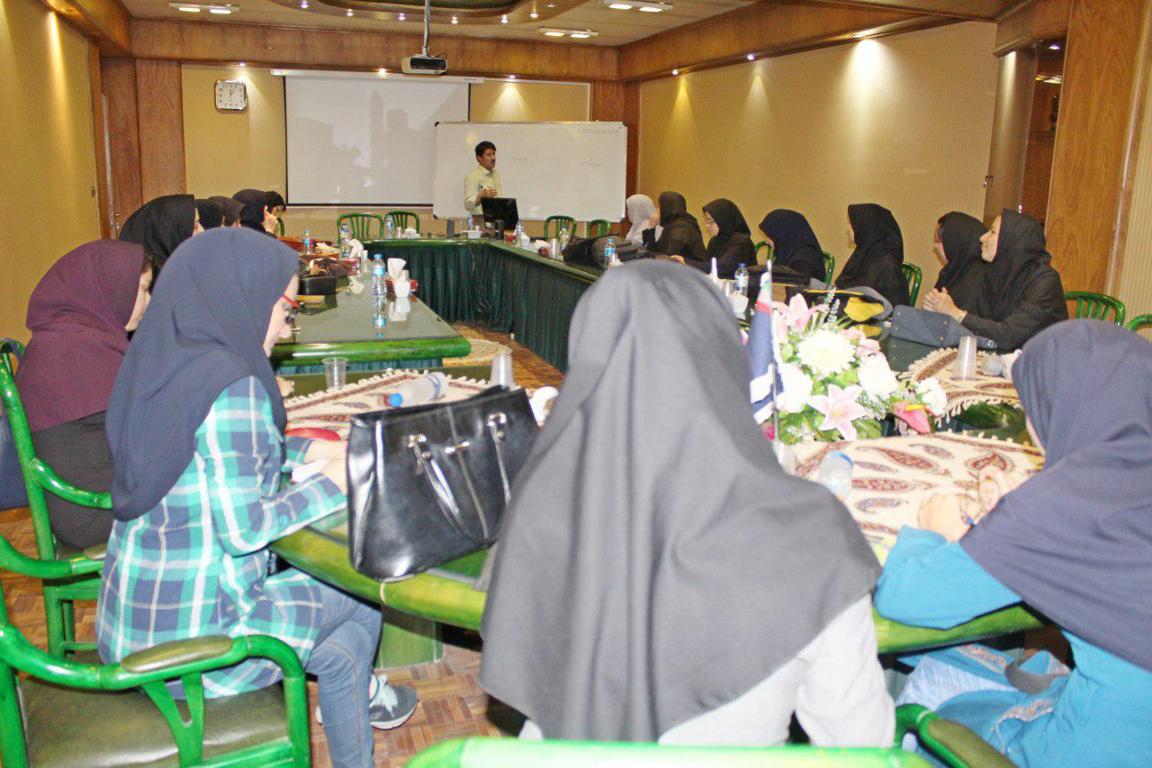 برگزاری نشست علمی انواع نگارش زبان فارسی در دانشگاه فردوسی مشهد