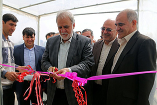 بهره برداری از 303 طرح کشاورزی با حضور وزیر اقتصاد در اصفهان