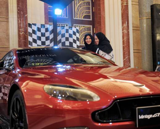 خودروهای لوکس زنان عربستانی+عکس