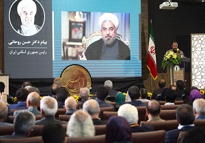 ایران از هیچ همکاری و مساعدتی در گسترش زبان فاخر فارسی دریغ نخواهد کرد