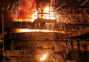 فولاد مبارکه همواره از تولید داخل و بومی‌سازی حمایت کرده است