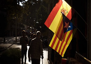 دولت اسپانیا وضعیت خودمختاری کاتالونیا را تعلیق می‌کند