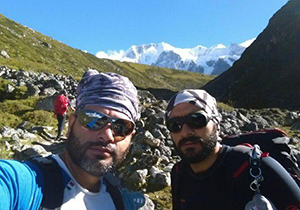صعود کوهنوردان شیرازی به قله مانسلوهیمالیا