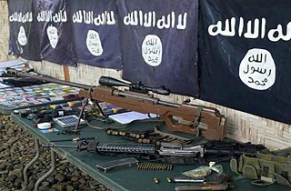تصرف مقر فرماندهی داعش در المیادین
